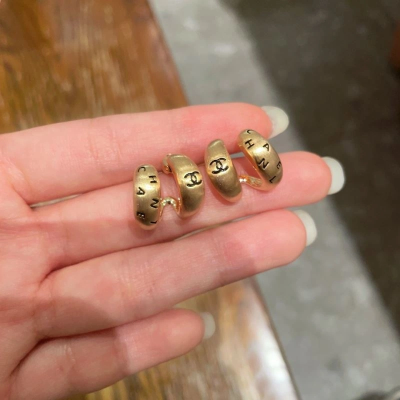 MoistureWicking Chanel Earrings 227690