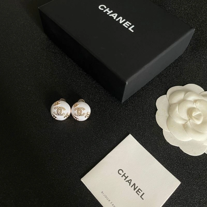 Chanel Earrings Comfortable 227711