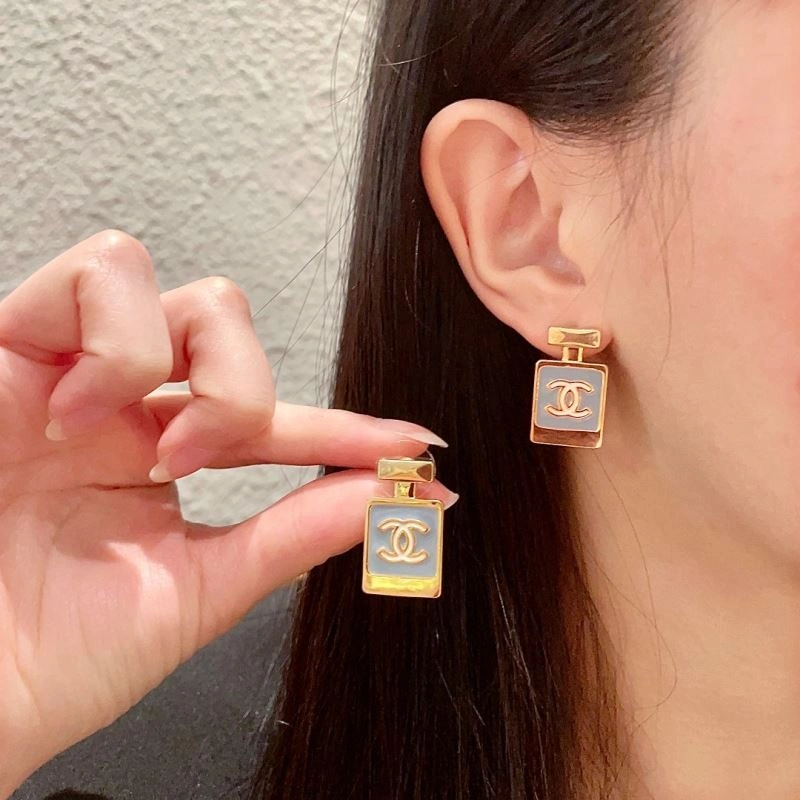Chanel Earrings ModernLook 227689
