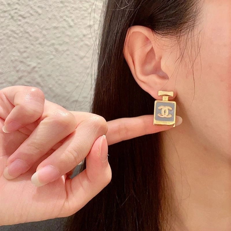 Chanel Earrings ModernLook 227689