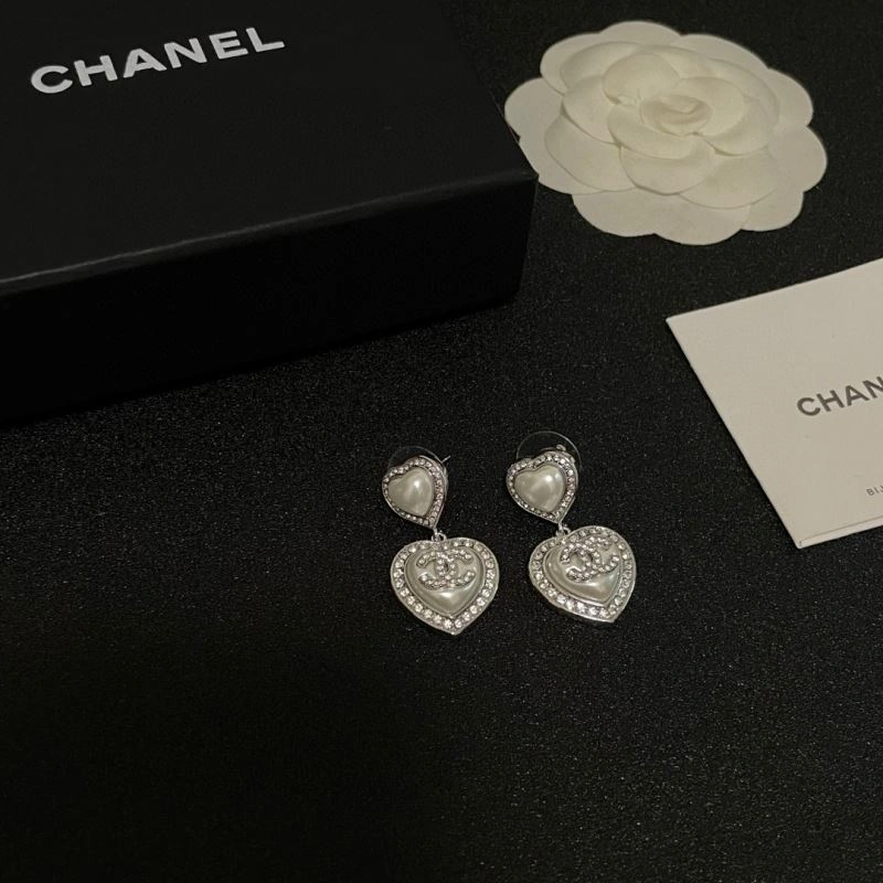 Comfortable Chanel Earrings 227682