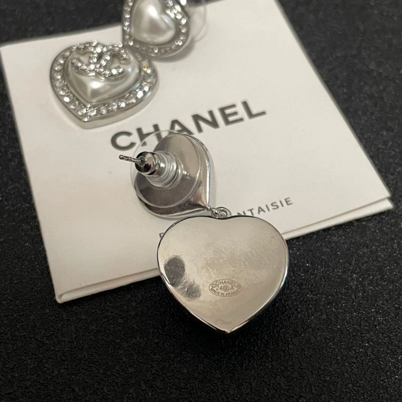 Comfortable Chanel Earrings 227682
