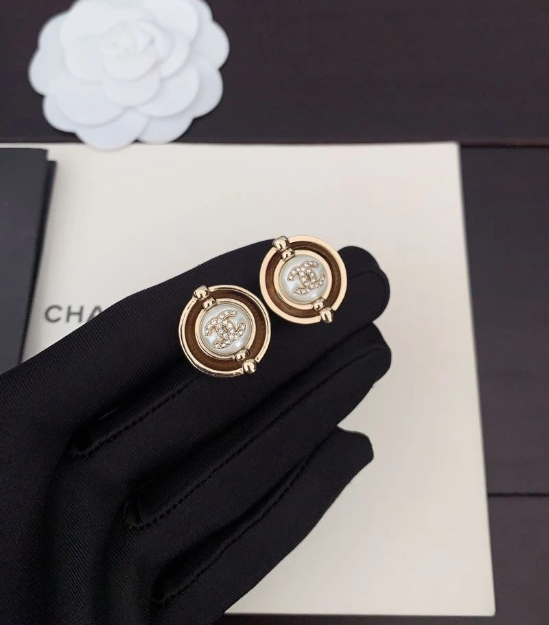 Sophisticated Chanel Earrings 227645