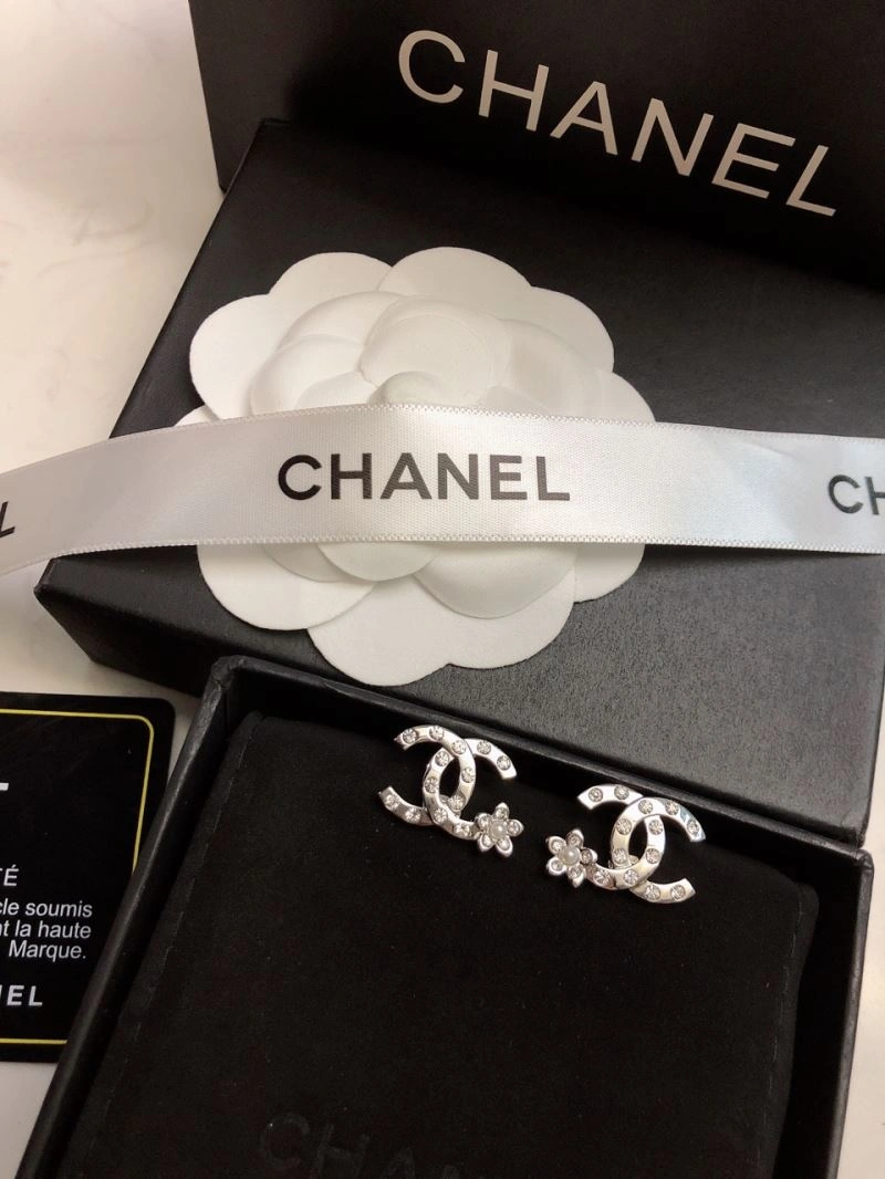 Chanel Earrings Effortless 227651