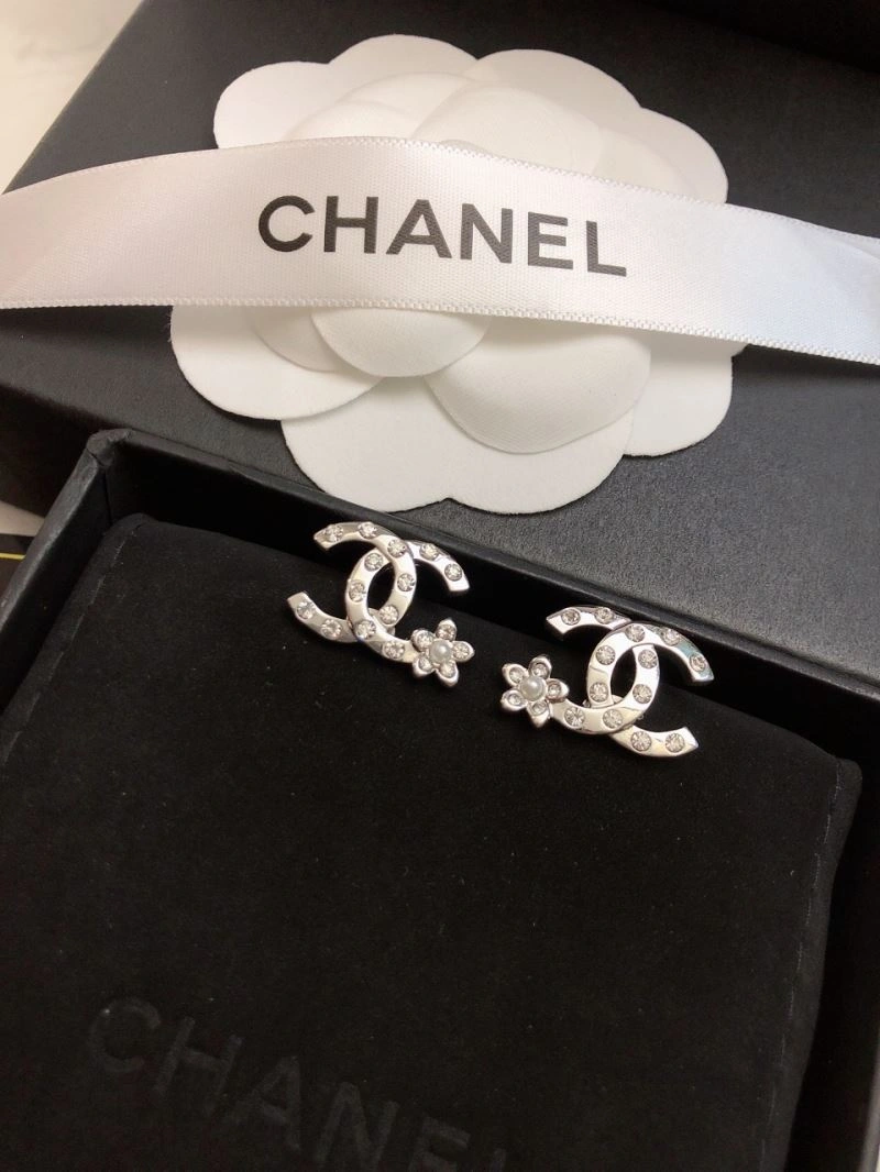 Chanel Earrings Effortless 227651