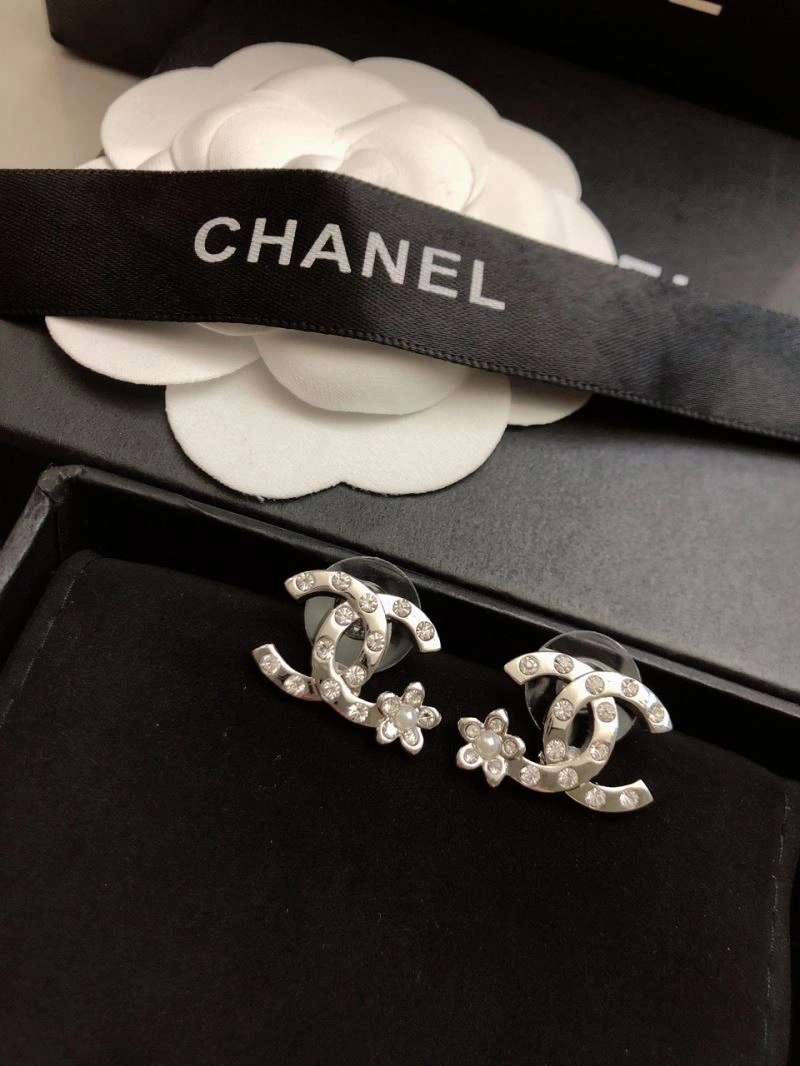Chanel Earrings Effortless 227651