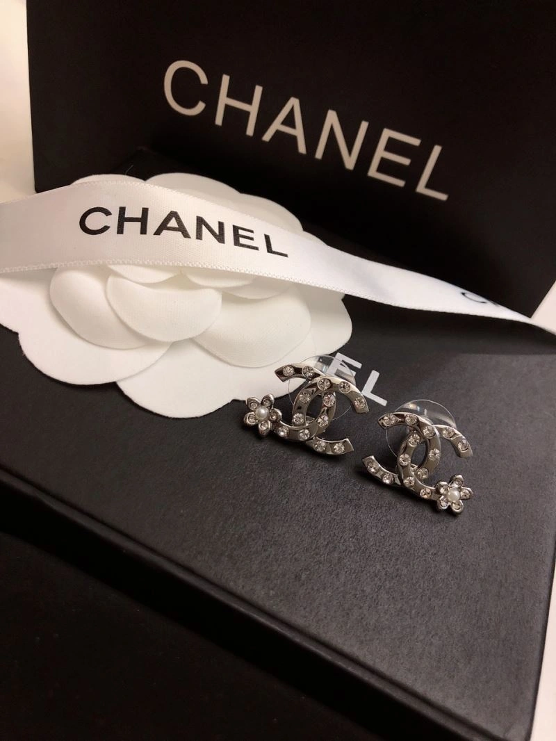 Chanel Earrings Effortless 227651