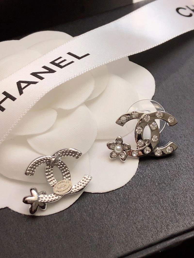 Chanel Earrings Effortless 227651