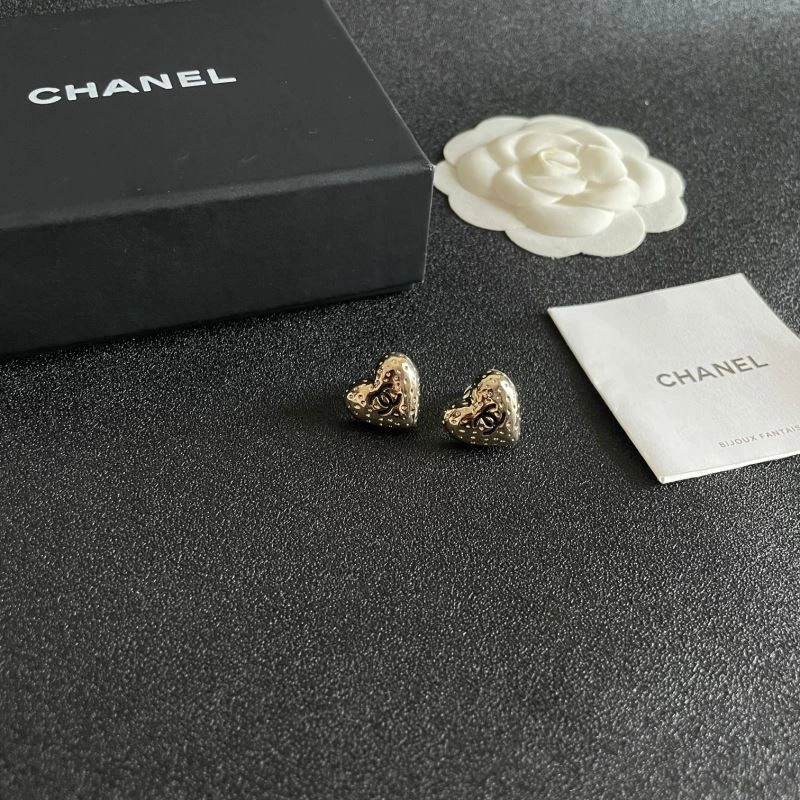 Unique Chanel Earrings 227632