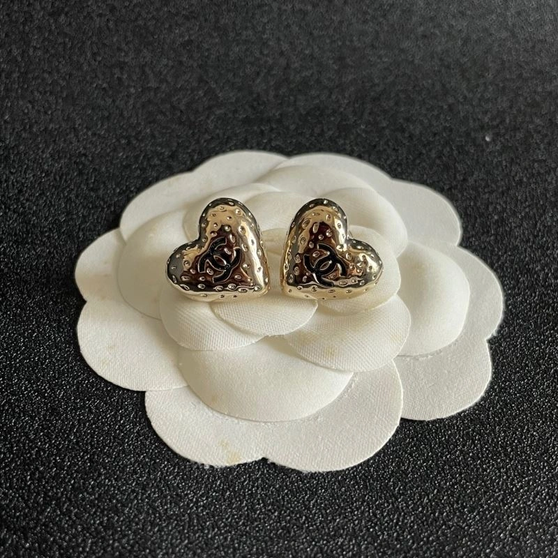 Unique Chanel Earrings 227632
