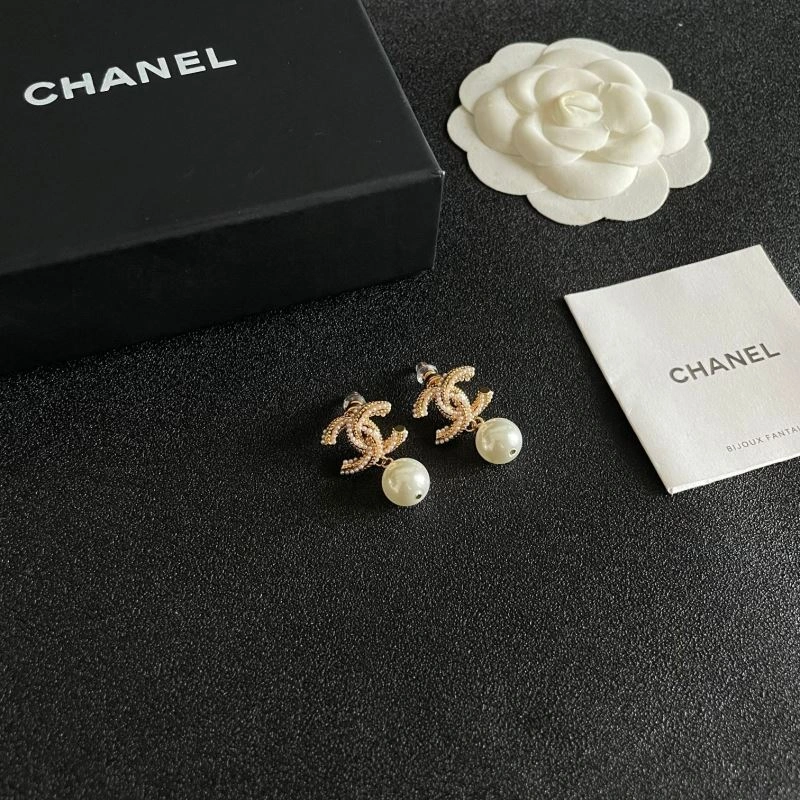 Chanel Earrings Neat 227676