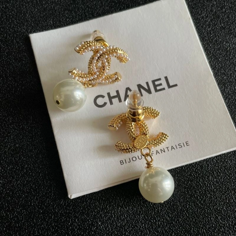 Chanel Earrings Neat 227676