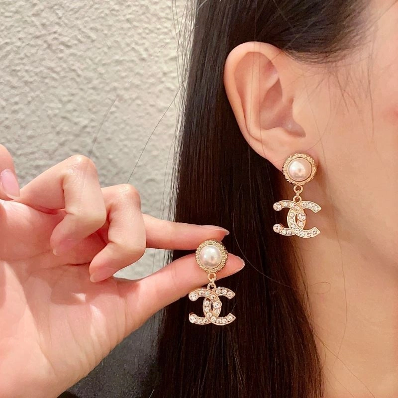 Chanel Earrings SoftTouch 227630