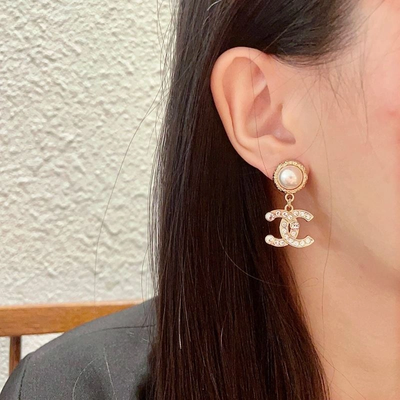 Chanel Earrings SoftTouch 227630