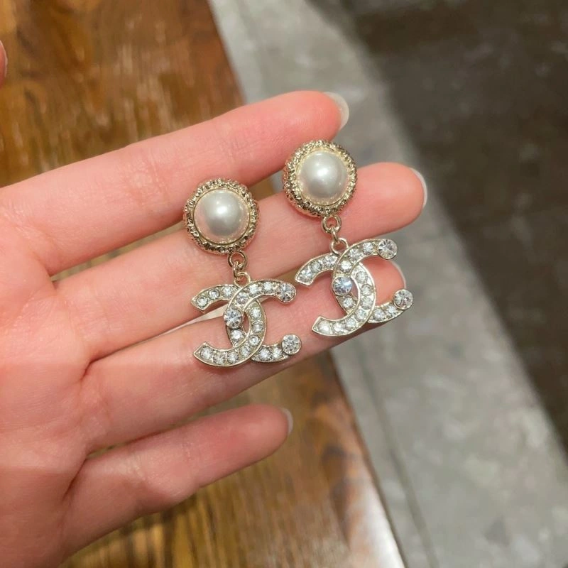 Chanel Earrings SoftTouch 227630