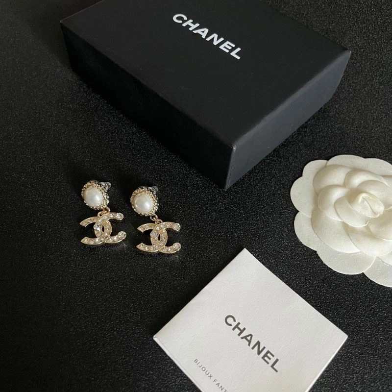 Chanel Earrings SoftTouch 227630