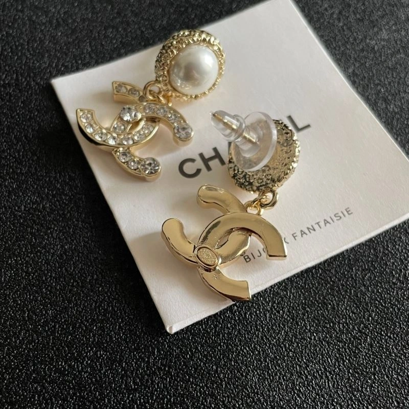 Chanel Earrings SoftTouch 227630