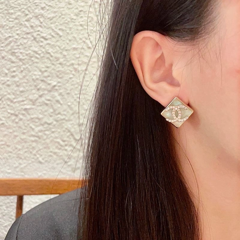 TechFriendly Chanel Earrings 227675