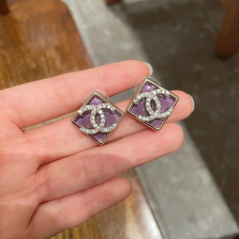 Sleek Chanel Earrings 227625