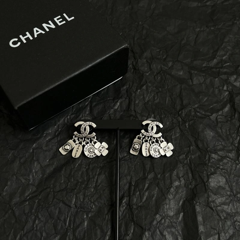 Chanel Earrings Trendsetting 227671
