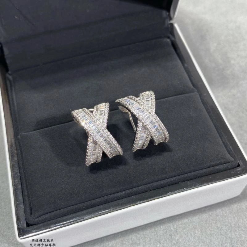 Chanel Earrings Fashionable 227657