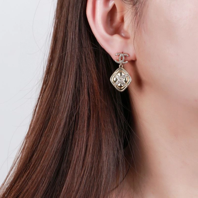 Chanel Earrings Modern 227583