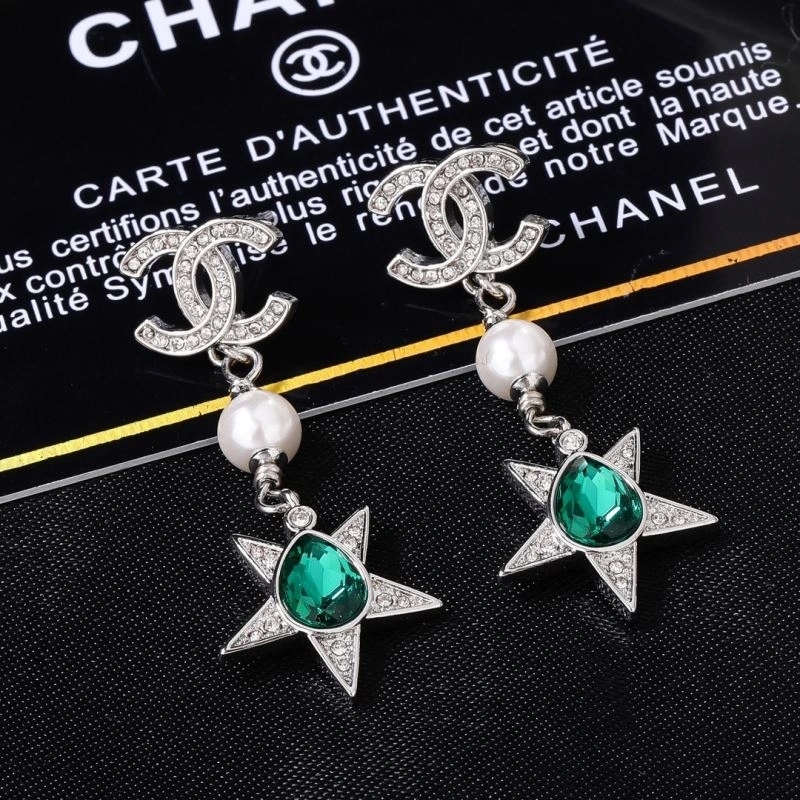 EyeCatching Chanel Earrings 227586