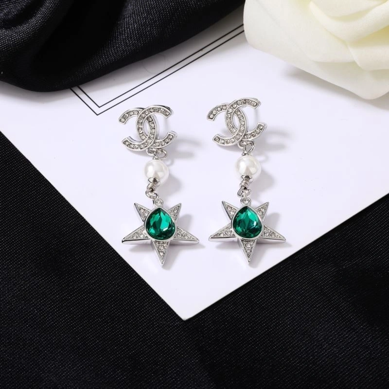 EyeCatching Chanel Earrings 227586