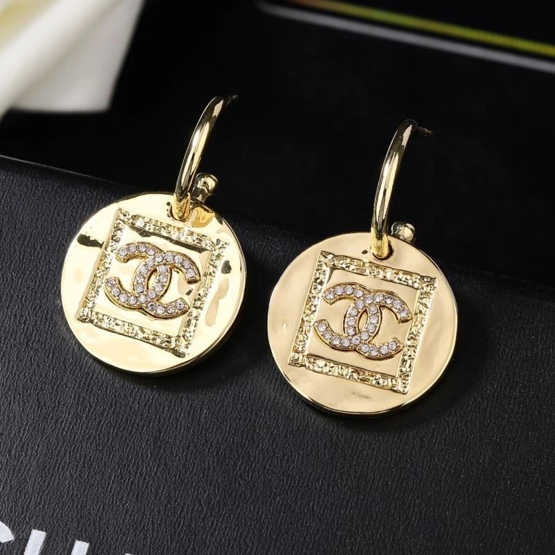 Chanel Earrings Trendsetting 227589