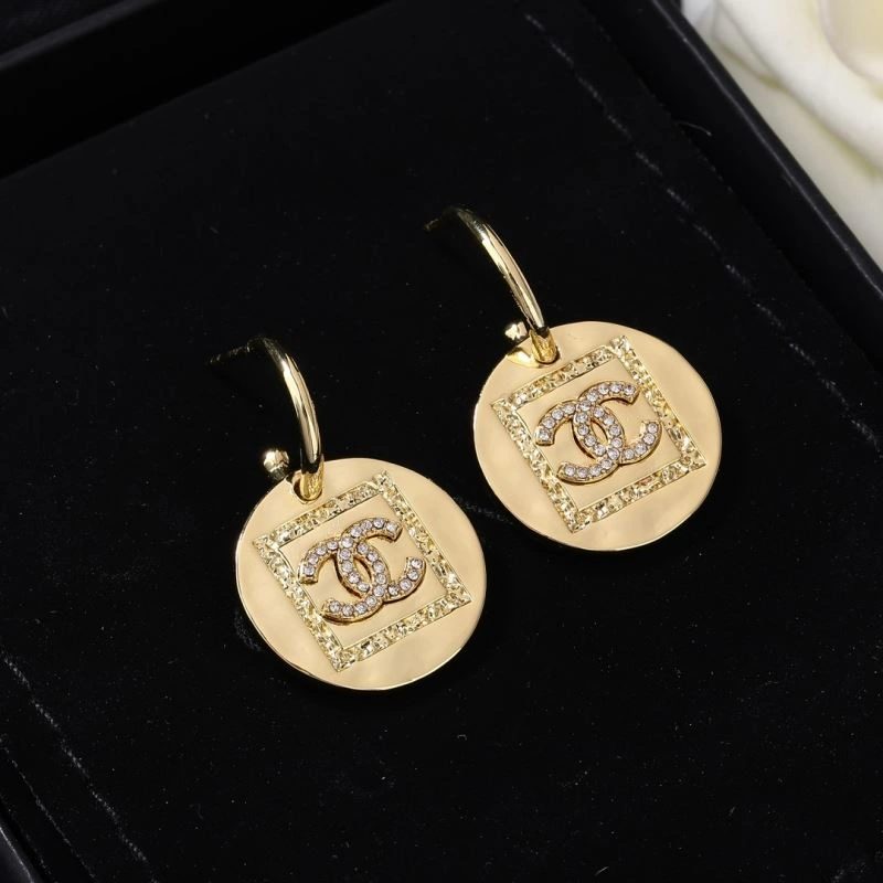 Chanel Earrings Trendsetting 227589