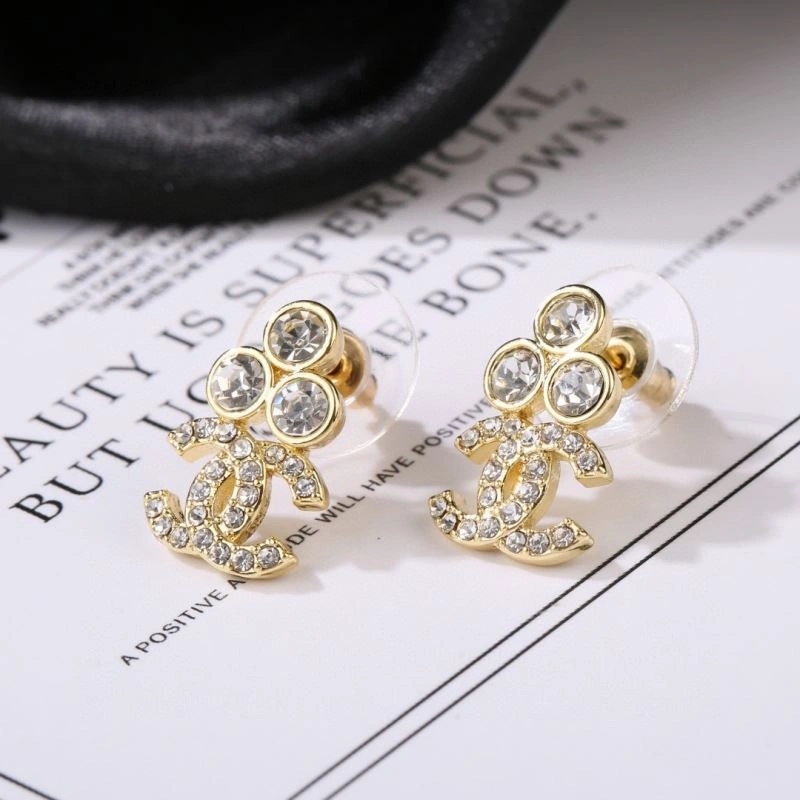 Compact Chanel Earrings 227577