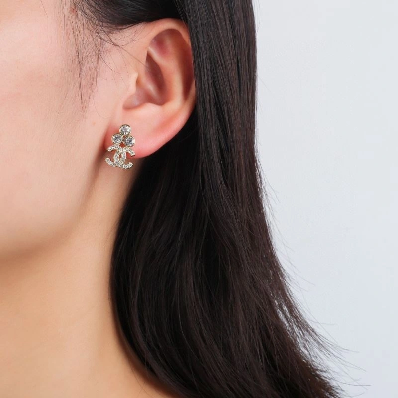 Compact Chanel Earrings 227577