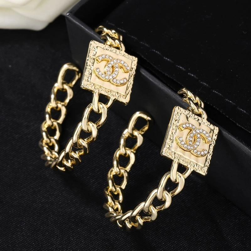 Stretchable Chanel Earrings 227574