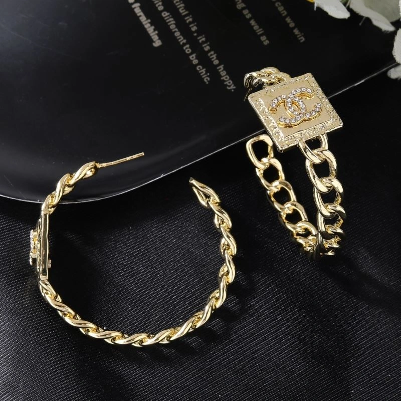 Stretchable Chanel Earrings 227574