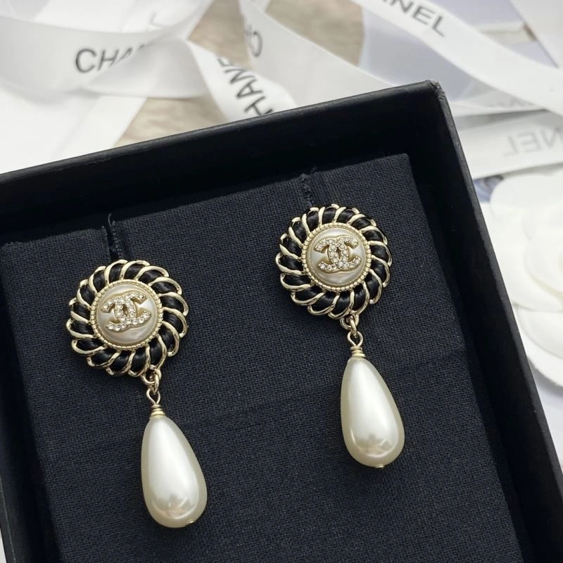 Affordable Chanel Earrings 227558