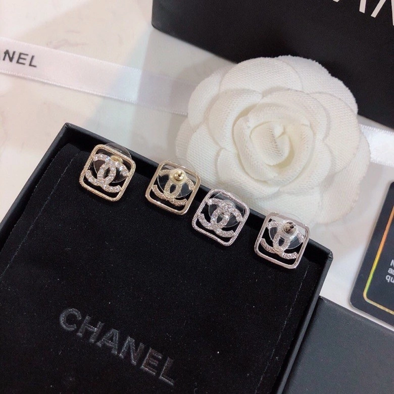 Chanel Earrings Practical 227545