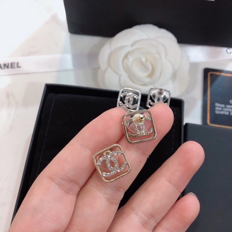 Chanel Earrings Practical 227545