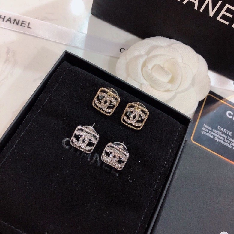 Chanel Earrings Practical 227545