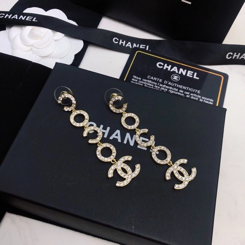 Snug Chanel Earrings 227628