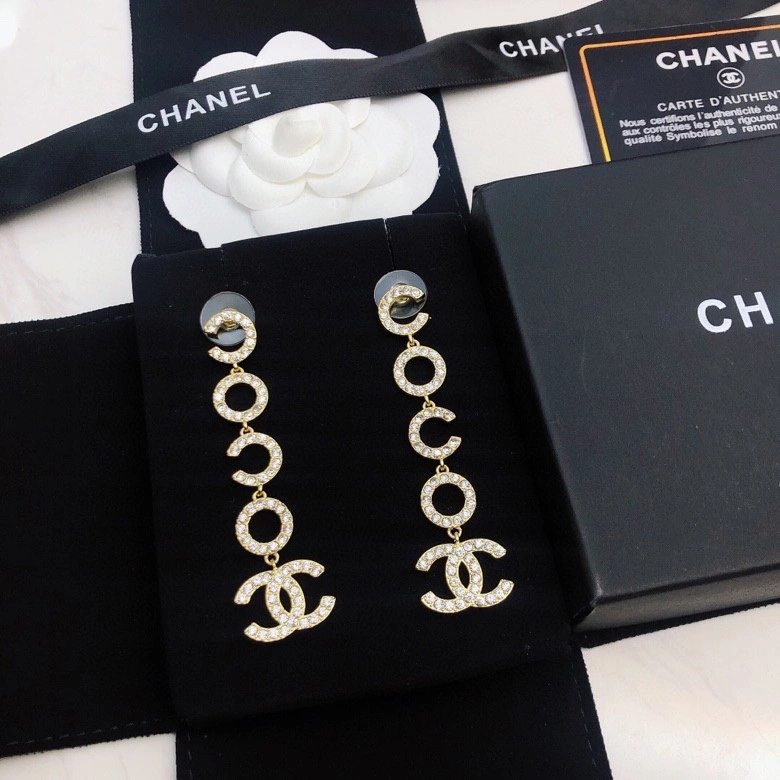 Snug Chanel Earrings 227628