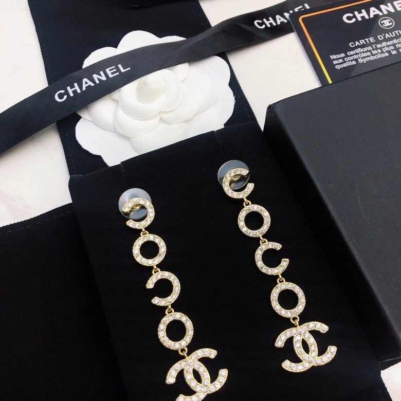 Snug Chanel Earrings 227628