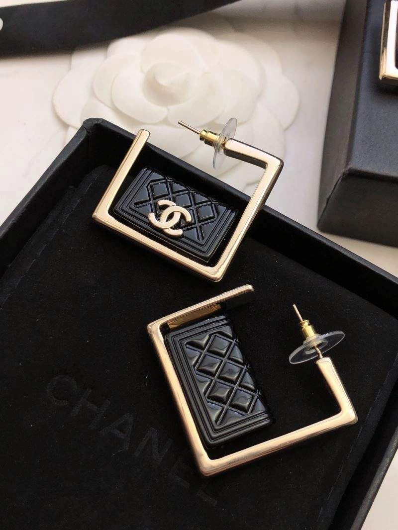 Chanel Earrings WellDesigned 227542