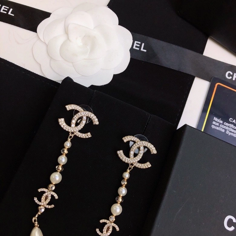 Chanel Earrings Affordable 227538