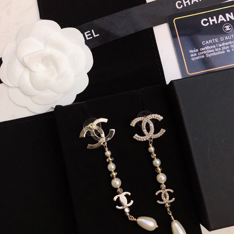 Chanel Earrings Affordable 227538