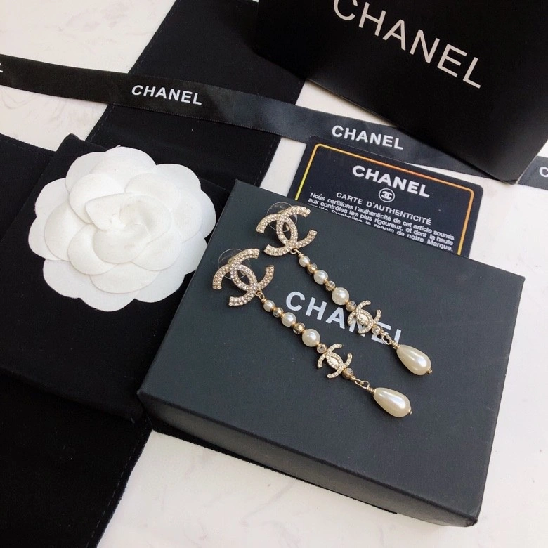 Chanel Earrings Affordable 227538