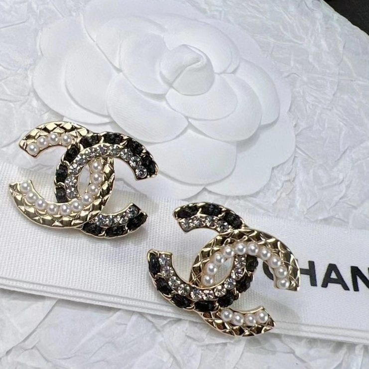 Neat Chanel Earrings 227532