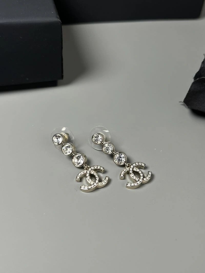 Chanel Earrings Stylish 227610