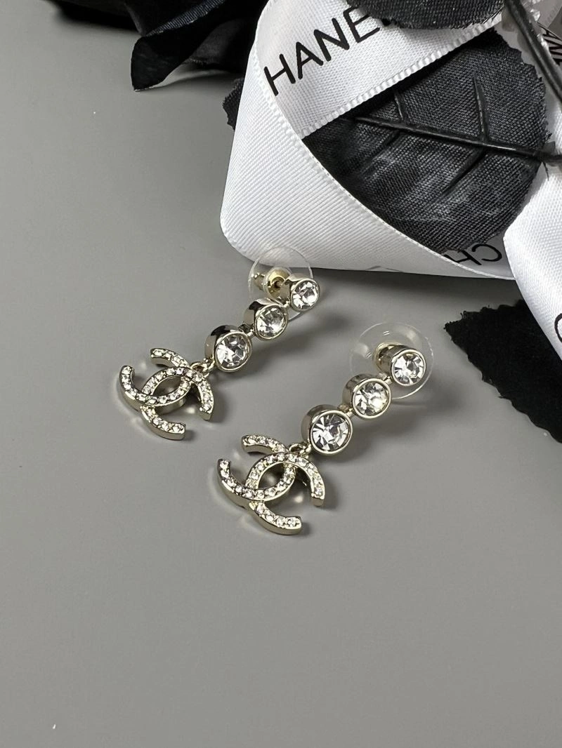 Chanel Earrings Stylish 227610
