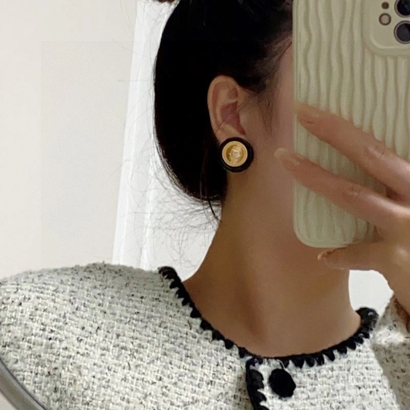 Chanel Earrings Effortless 227556