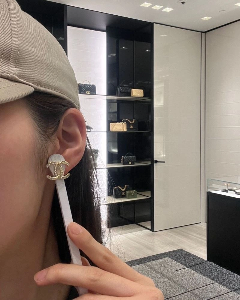 UrbanStyle Chanel Earrings 227503